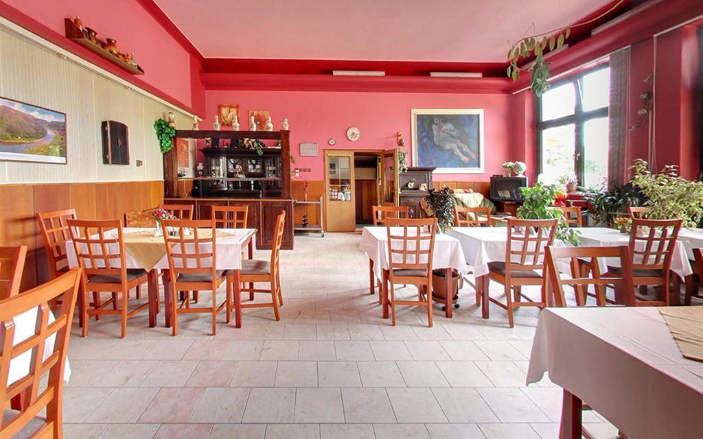 Hotel Garni Belveder Хренско Экстерьер фото